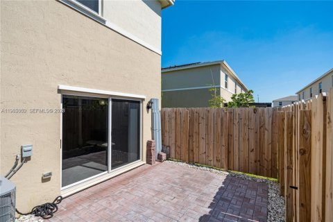 Adosado en venta en Florida City, Florida, 3 dormitorios, 118.17 m2 № 2047111 - foto 10