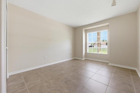 House in Land O' Lakes, Florida 4 bedrooms, 171.03 sq.m. № 2129953 - photo 30