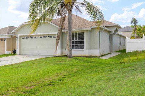 Casa en Land O' Lakes, Florida 4 dormitorios, 171.03 m2 № 2129953