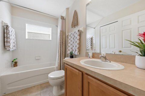 House in Land O' Lakes, Florida 4 bedrooms, 171.03 sq.m. № 2129953 - photo 26