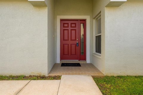House in Land O' Lakes, Florida 4 bedrooms, 171.03 sq.m. № 2129953 - photo 3