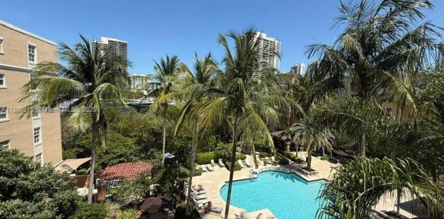 Condo in Aventura, Florida, 2 bedrooms  № 1739601