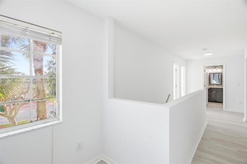 Casa en venta en Miramar, Florida, 4 dormitorios, 190.36 m2 № 1957252 - foto 17