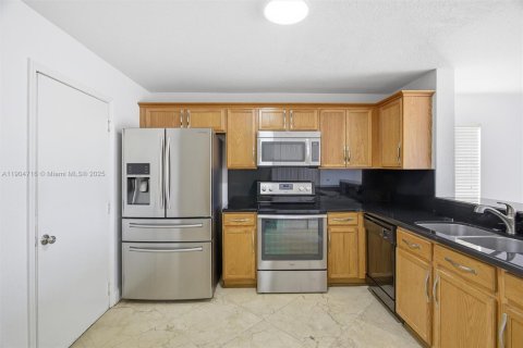 Casa en venta en Miramar, Florida, 4 dormitorios, 190.36 m2 № 1957252 - foto 15