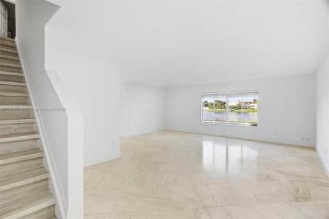 Casa en venta en Miramar, Florida, 4 dormitorios, 190.36 m2 № 1957252 - foto 8