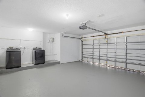 Casa en venta en Miramar, Florida, 4 dormitorios, 190.36 m2 № 1957252 - foto 16