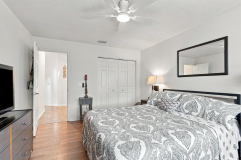 Villa ou maison à vendre à Port St. Lucie, Floride: 2 chambres, 166.02 m2 № 2412350 - photo 14