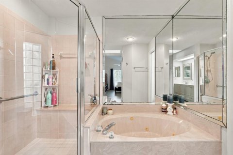 Villa ou maison à vendre à Port St. Lucie, Floride: 2 chambres, 166.02 m2 № 2412350 - photo 16