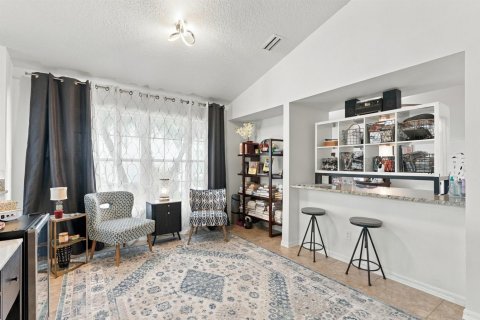 Villa ou maison à vendre à Port St. Lucie, Floride: 2 chambres, 166.02 m2 № 2412350 - photo 20