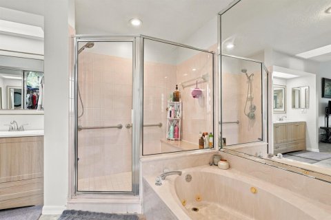 Villa ou maison à vendre à Port St. Lucie, Floride: 2 chambres, 166.02 m2 № 2412350 - photo 17