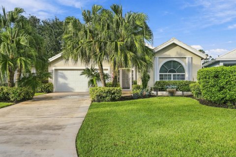 Villa ou maison à Port St. Lucie, Floride 2 chambres, 166.02 m2 № 2412350