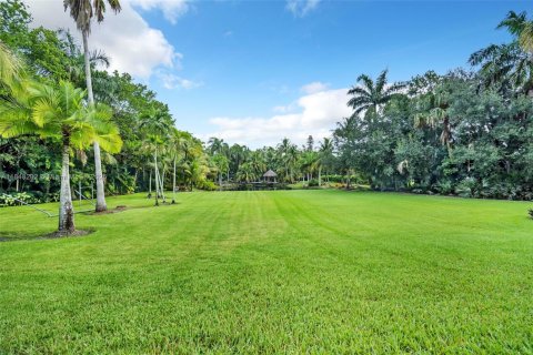 House in Southwest Ranches, Florida 7 bedrooms, 465.16 sq.m. № 1848801 - photo 15