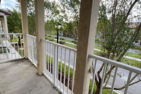 Touwnhouse à louer à Homestead, Floride: 4 chambres, 160.54 m2 № 1985742 - photo 18