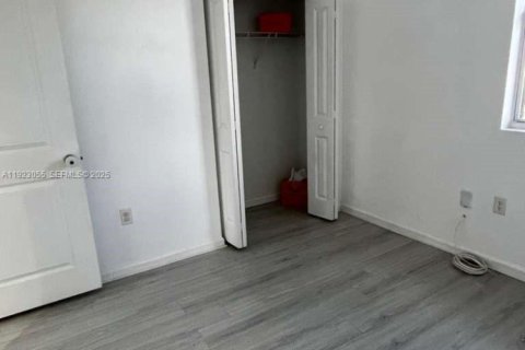 Touwnhouse à louer à Homestead, Floride: 4 chambres, 160.54 m2 № 1985742 - photo 27