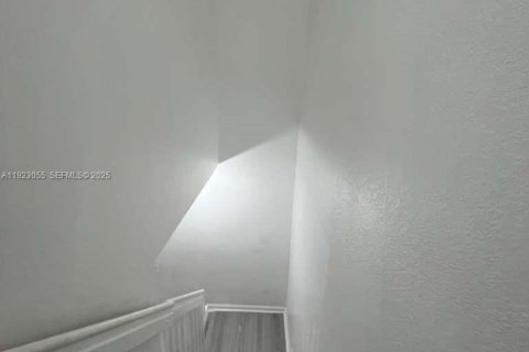 Touwnhouse à louer à Homestead, Floride: 4 chambres, 160.54 m2 № 1985742 - photo 16