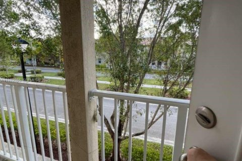 Touwnhouse à louer à Homestead, Floride: 4 chambres, 160.54 m2 № 1985742 - photo 15