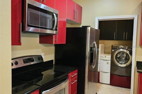 Condo in Kissimmee, Florida, 3 bedrooms № 2201697 - photo 11