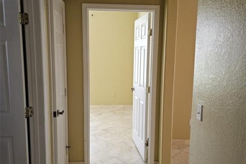 Condo in Kissimmee, Florida, 3 bedrooms № 2201697 - photo 21