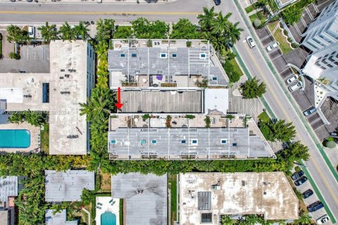 Купить таунхаус в Бей-Харбор-Айлендс, Флорида 4 спальни, 234.02м2, № 2037204 - фото 21