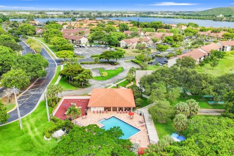 Condo in Deerfield Beach, Florida, 2 bedrooms  № 1804324 - photo 28