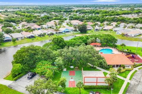 Condo in Deerfield Beach, Florida, 2 bedrooms  № 1804324 - photo 24