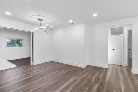 Villa ou maison à vendre à Margate, Floride: 3 chambres, 144.28 m2 № 2024334 - photo 15