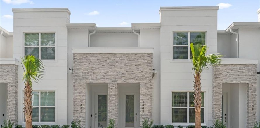 Casa en Clermont, Florida 3 dormitorios, 209.59 m2 № 1866078