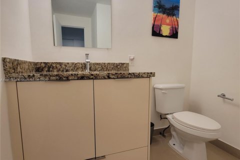 Снять в аренду кондоминиум в Холливуд, Флорида 1 спальня, 72.46м2, № 2039094 - фото 14