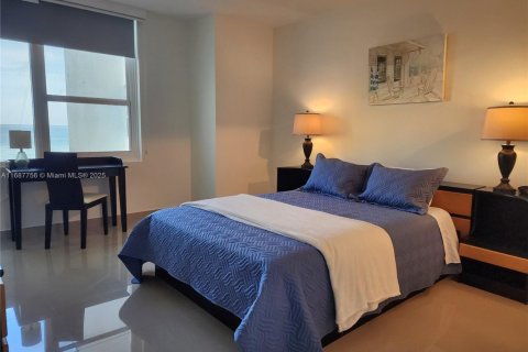 Снять в аренду кондоминиум в Холливуд, Флорида 1 спальня, 72.46м2, № 2039094 - фото 11