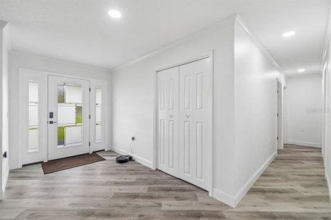 House in Spring Hill, Florida 4 bedrooms, 248.98 sq.m. № 2393507 - photo 7