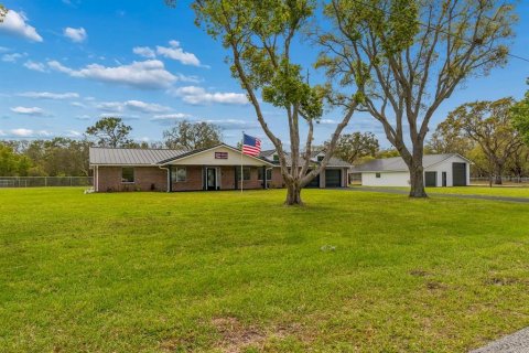 House in Spring Hill, Florida 4 bedrooms, 248.98 sq.m. № 2393507 - photo 2