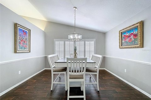 House in New Port Richey, Florida 4 bedrooms, 265.7 sq.m. № 1782533 - photo 29