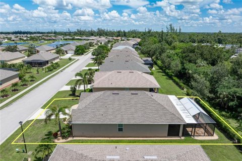 House in Punta Gorda, Florida 4 bedrooms, 171.5 sq.m. № 1884082 - photo 14