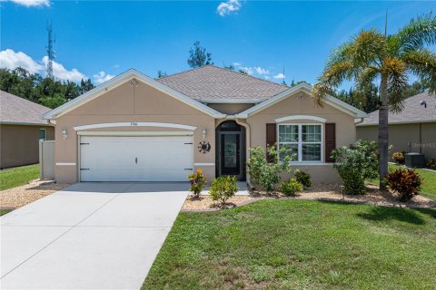 House in Punta Gorda, Florida 4 bedrooms, 171.5 sq.m. № 1884082 - photo 1