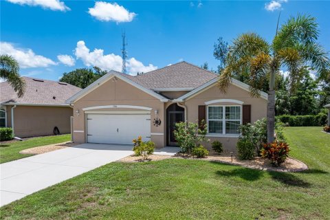 House in Punta Gorda, Florida 4 bedrooms, 171.5 sq.m. № 1884082 - photo 17
