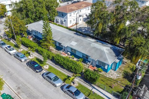 Commercial property in Miami, Florida 231.88 sq.m. № 1988105 - photo 2