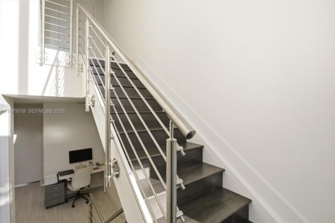 Купить таунхаус в Дорал, Флорида 4 спальни, 249.26м2, № 2045130 - фото 18