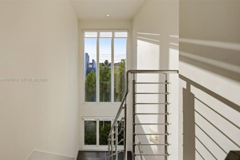 Купить таунхаус в Дорал, Флорида 4 спальни, 249.26м2, № 2045130 - фото 30