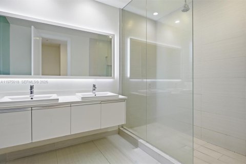 Купить таунхаус в Дорал, Флорида 4 спальни, 249.26м2, № 2045130 - фото 23