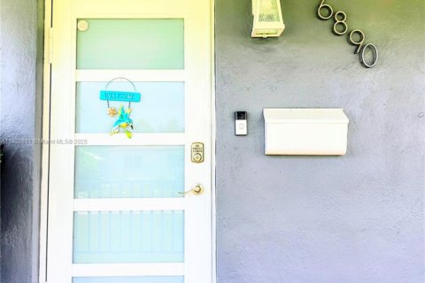House in Miami, Florida 3 bedrooms № 1867365 - photo 15