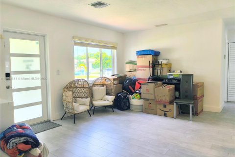 House in Miami, Florida 3 bedrooms № 1867365 - photo 17