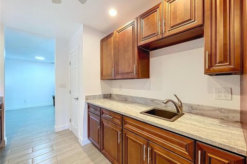 House in Tampa, Florida 3 bedrooms, 107.86 sq.m. № 1666967 - photo 22