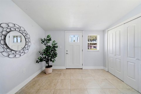 Villa ou maison à vendre à Saint Petersburg, Floride: 3 chambres, 144.28 m2 № 2398775 - photo 3