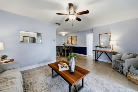 Villa ou maison à vendre à Saint Petersburg, Floride: 3 chambres, 144.28 m2 № 2398775 - photo 7