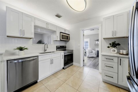 Villa ou maison à vendre à Saint Petersburg, Floride: 3 chambres, 144.28 m2 № 2398775 - photo 14