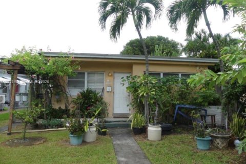 Propiedad comercial en venta en Hollywood, Florida, 155.24 m2 № 2065724 - foto 3