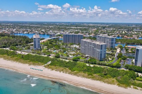 Copropriété à louer à Boca Raton, Floride: 2 chambres, 177.91 m2 № 1221323 - photo 1