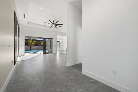 Купить виллу или дом в Кейп-Корал, Флорида 4 спальни, 215.72м2, № 2030637 - фото 5