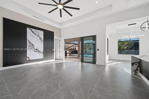 Купить виллу или дом в Кейп-Корал, Флорида 4 спальни, 215.72м2, № 2030637 - фото 7