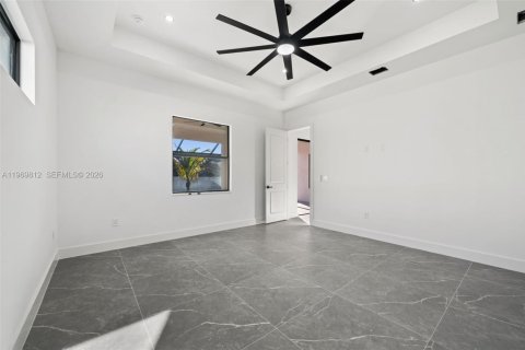 Купить виллу или дом в Кейп-Корал, Флорида 4 спальни, 215.72м2, № 2030637 - фото 20